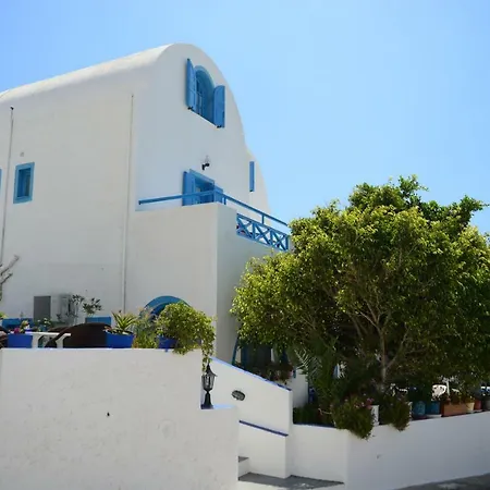 Flora Hotel apartamentowy Perissa (Santorini)